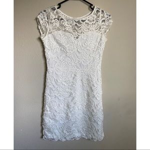 White lace dress🤍